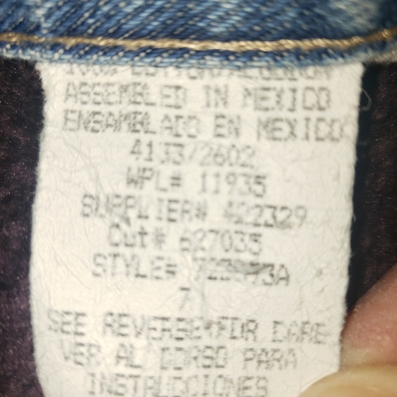 Jean Shorts - Picture 3 of 4